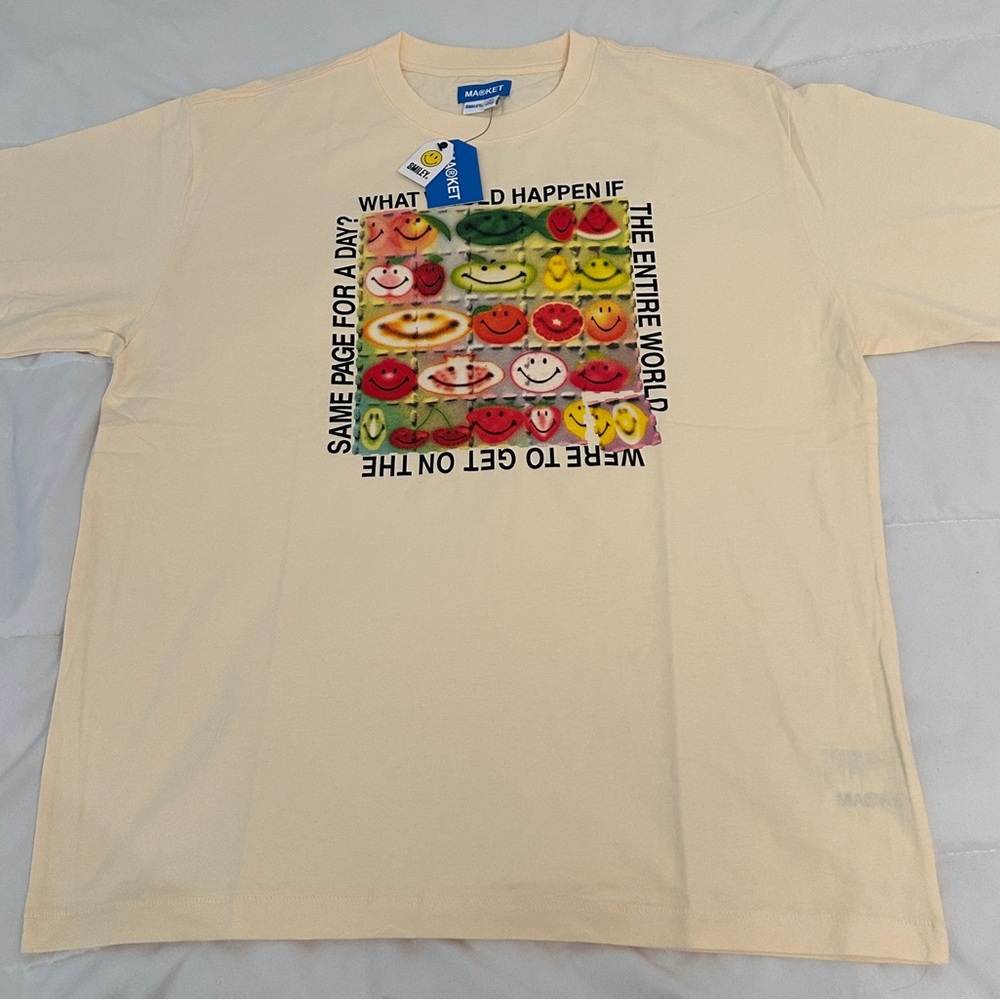 Market Studios Men’s XL Smiley Same Page Graphic T-Shirt NWT